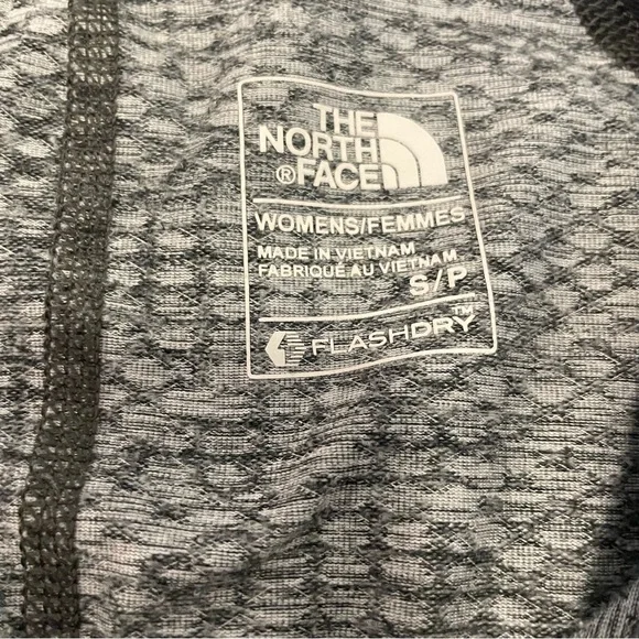 THE NORTH FACE BLACK GREY TECH FLASH DRY LONG SLEEVE SHIRT - Picture 3 of 6